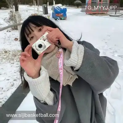 尤诗彩